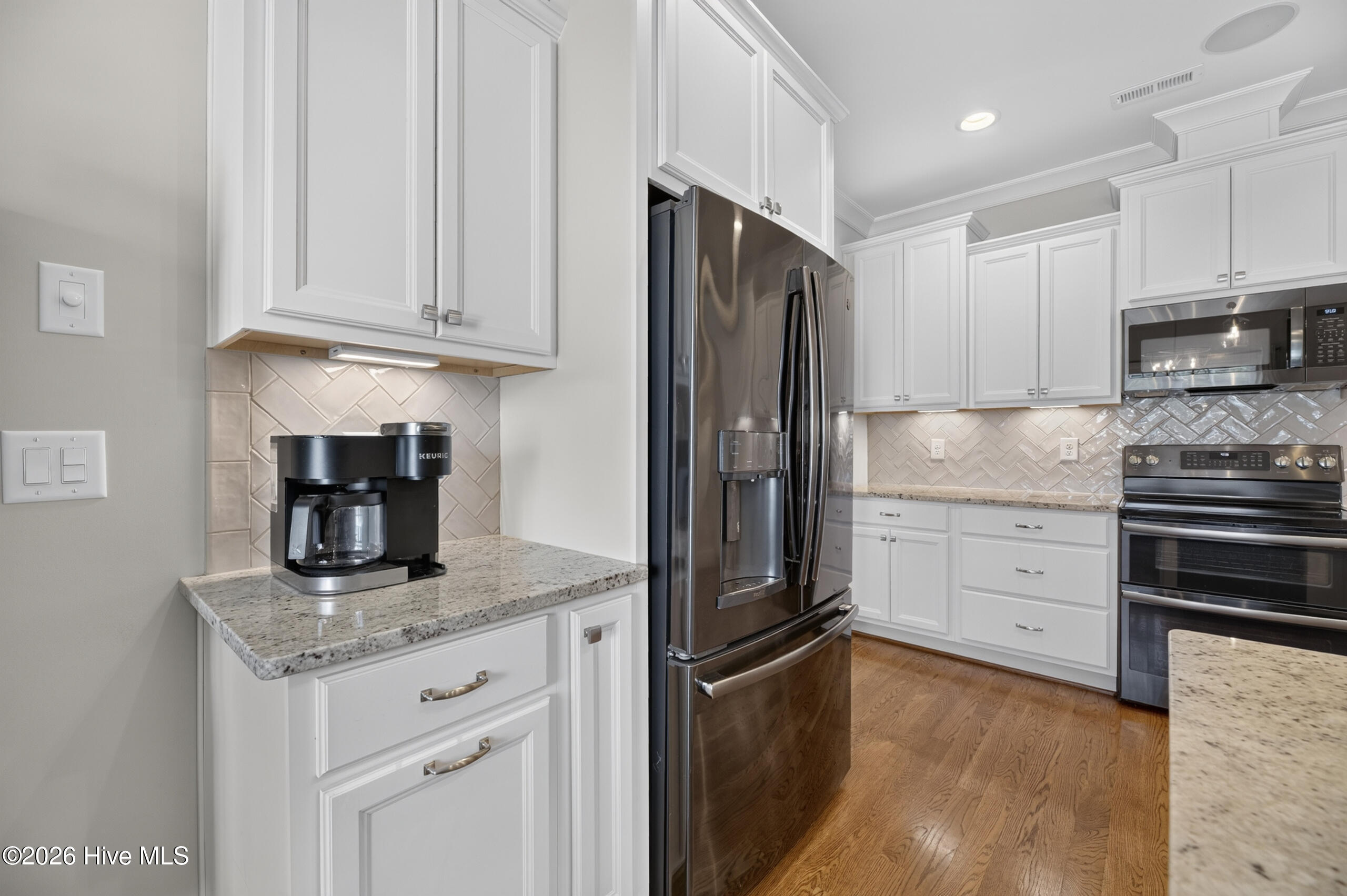 2323 Waverly Hill Drive Property Photo 19