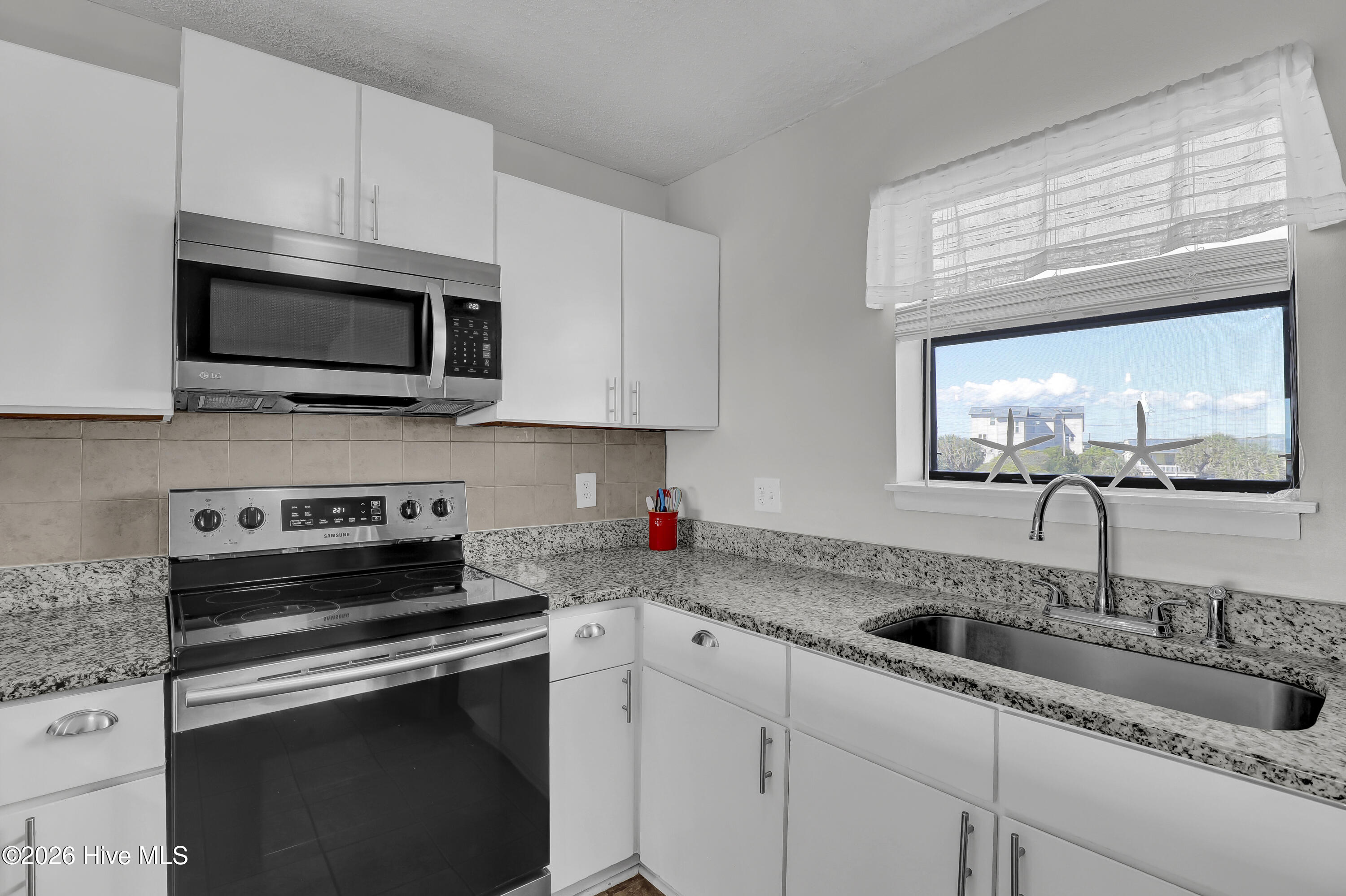 1866 New River Inlet Road 3114 Property Photo 15