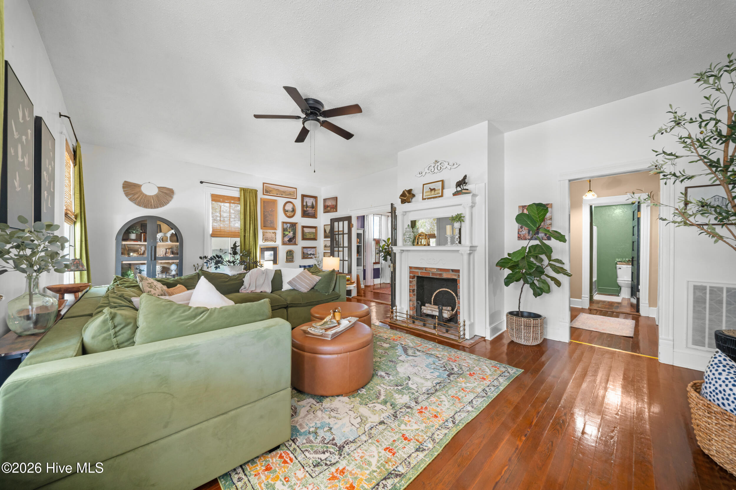 631 Barney Avenue Property Photo 11