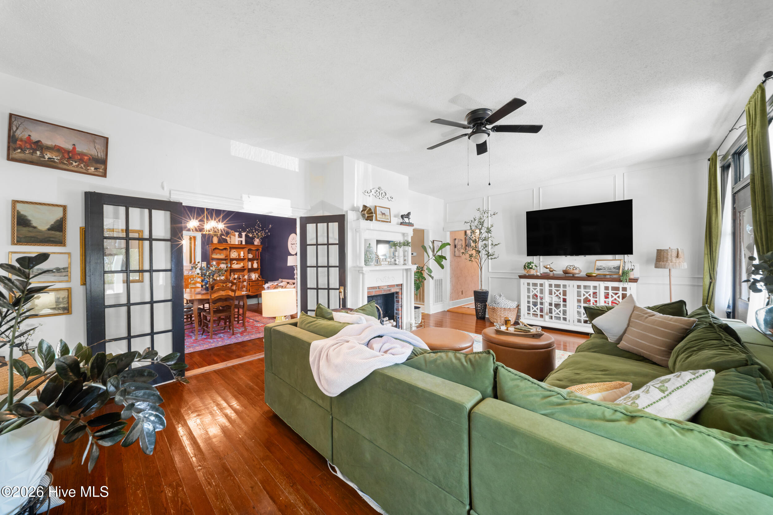 631 Barney Avenue Property Photo 13