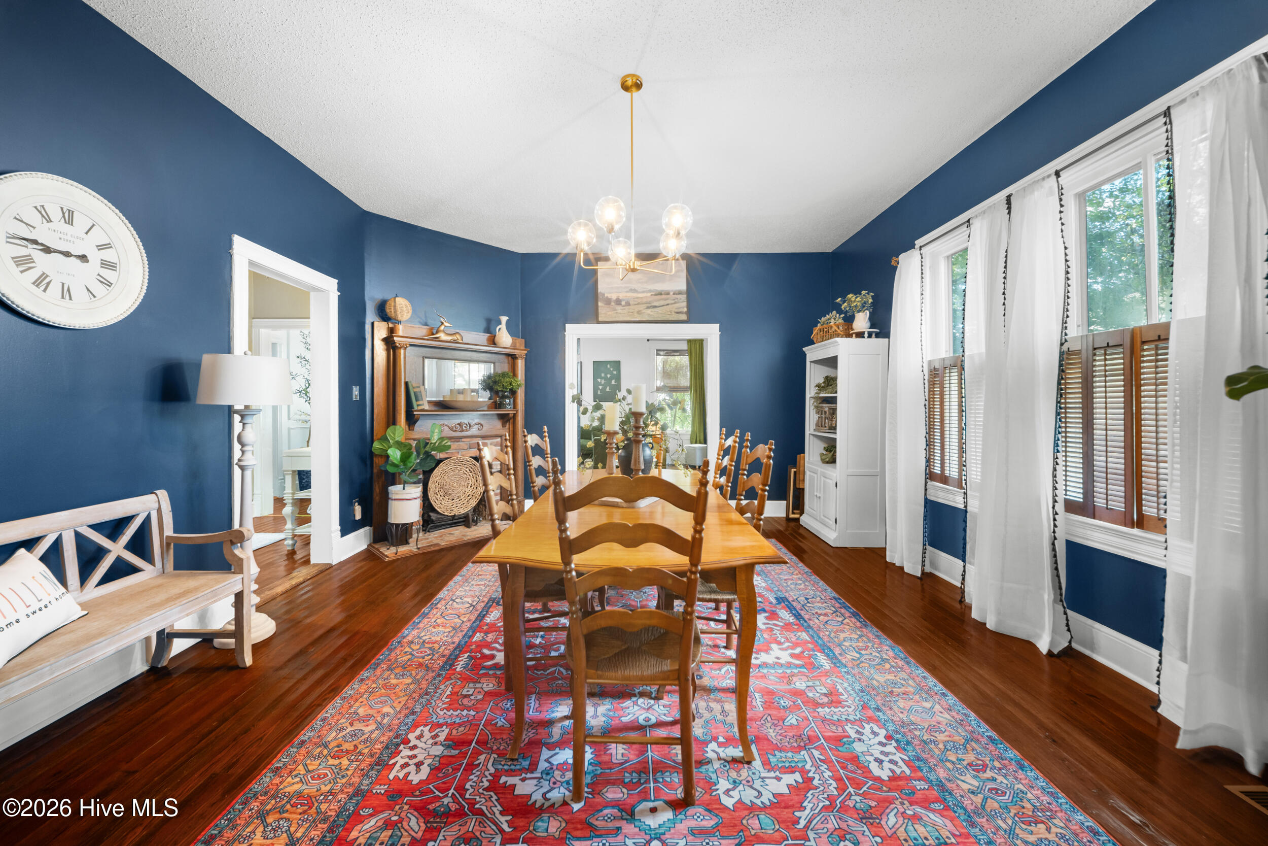 631 Barney Avenue Property Photo 18