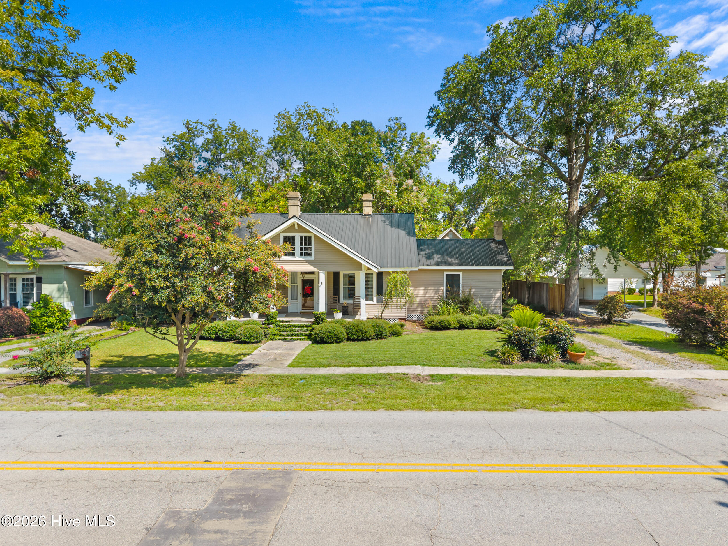 631 Barney Avenue Property Photo 34