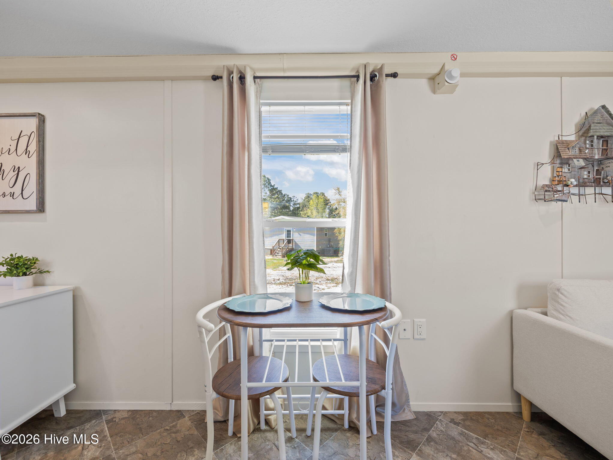 111 Woodpecker Road Property Photo 7