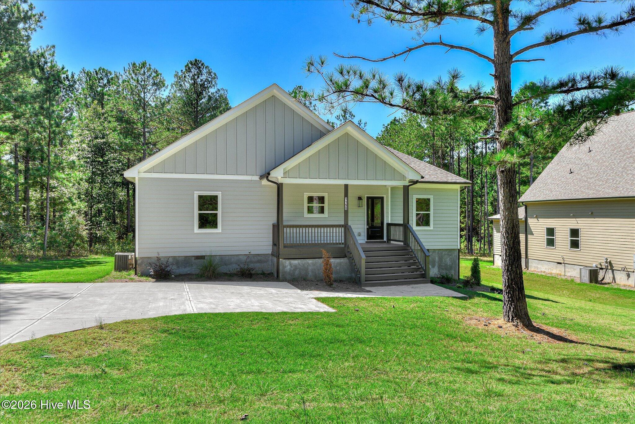 1198 Sunset Cove Property Photo 1