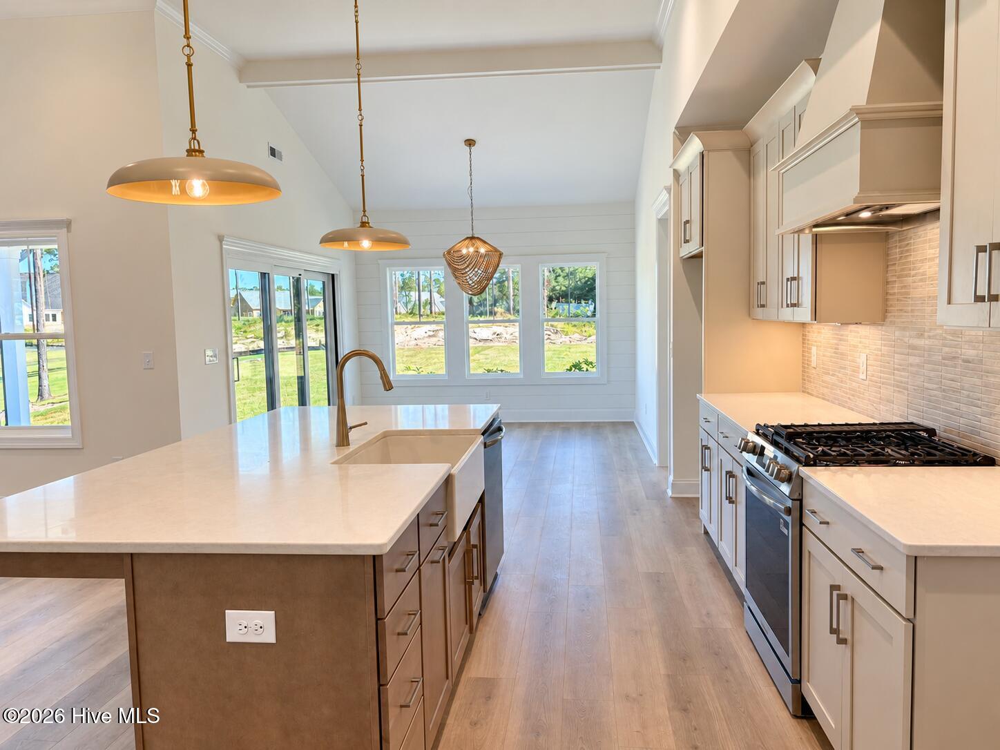 96 Halcyon Drive Property Photo 9