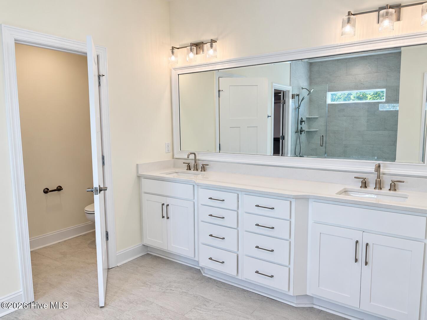 96 Halcyon Drive Property Photo 14