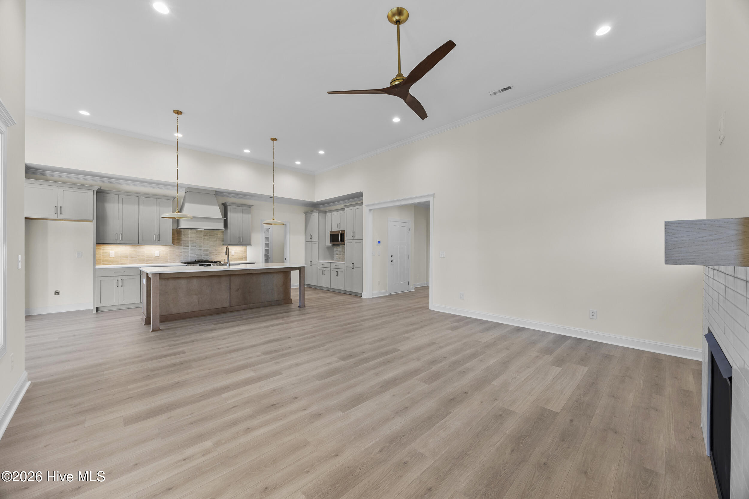 96 Halcyon Drive Property Photo 17