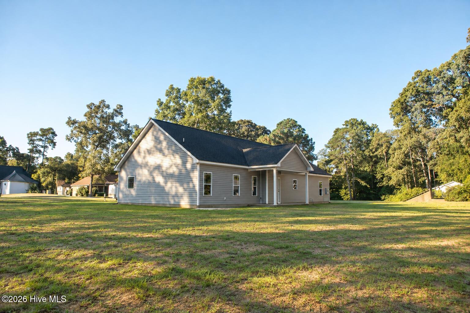 102 North Court Property Photo 21