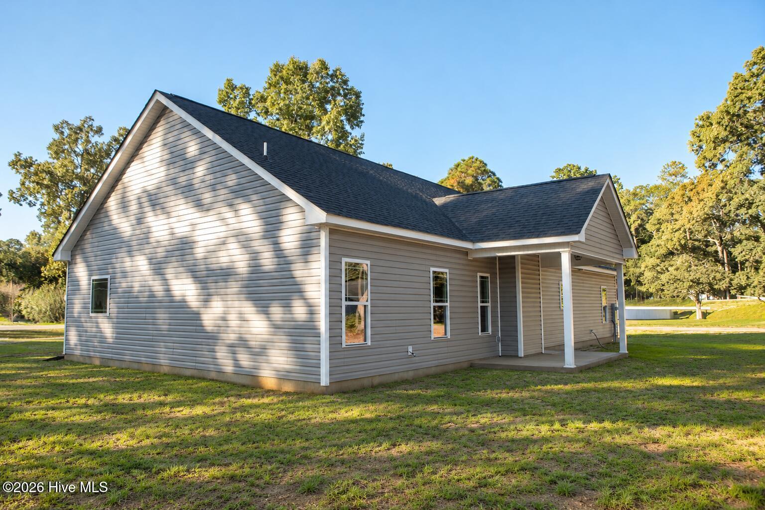 102 North Court Property Photo 22