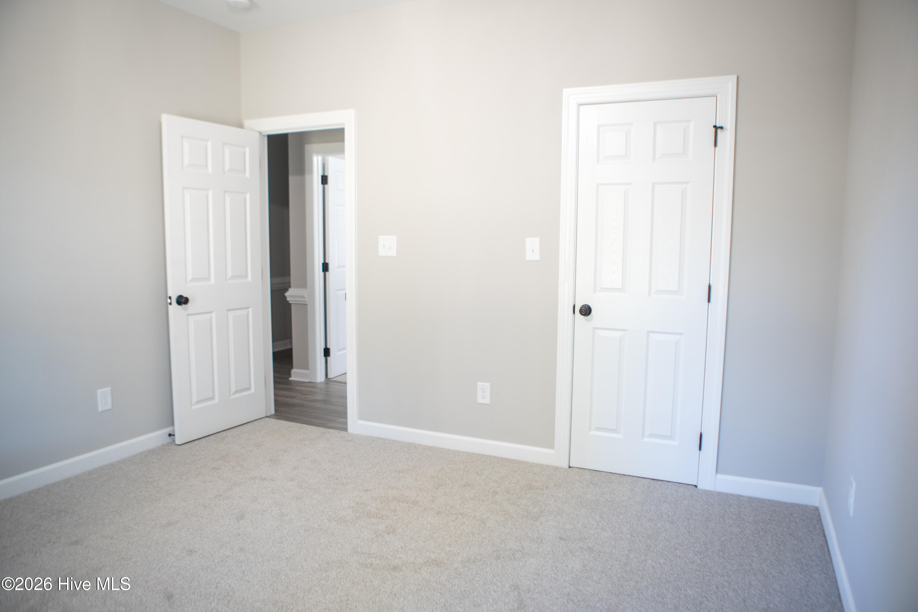 102 North Court Property Photo 28