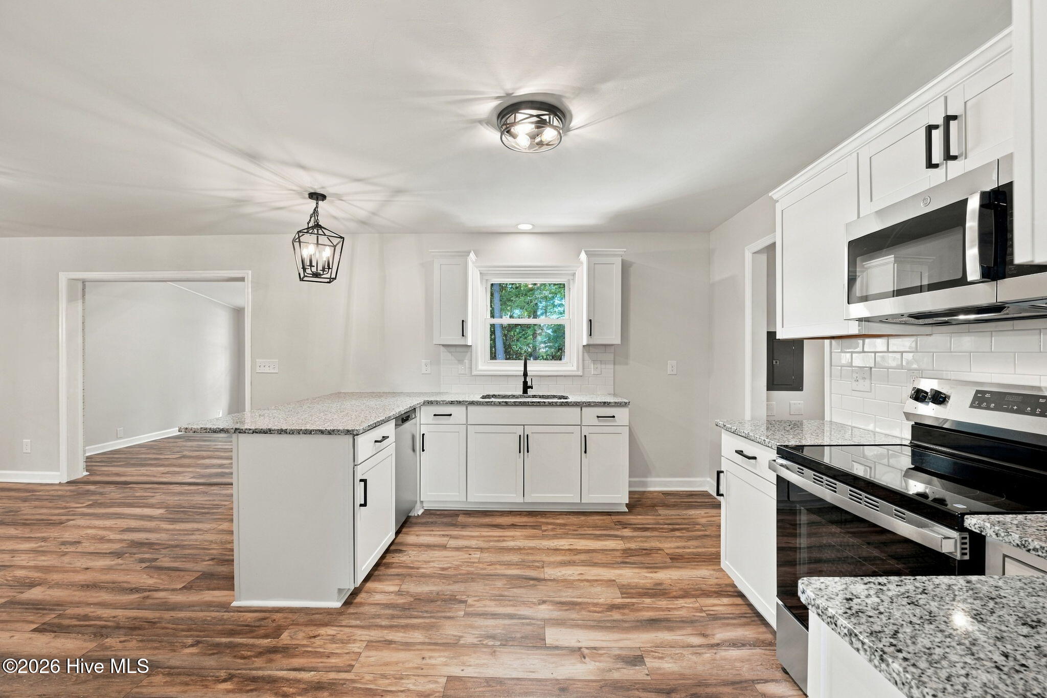 1202 Forest Drive Property Photo 18