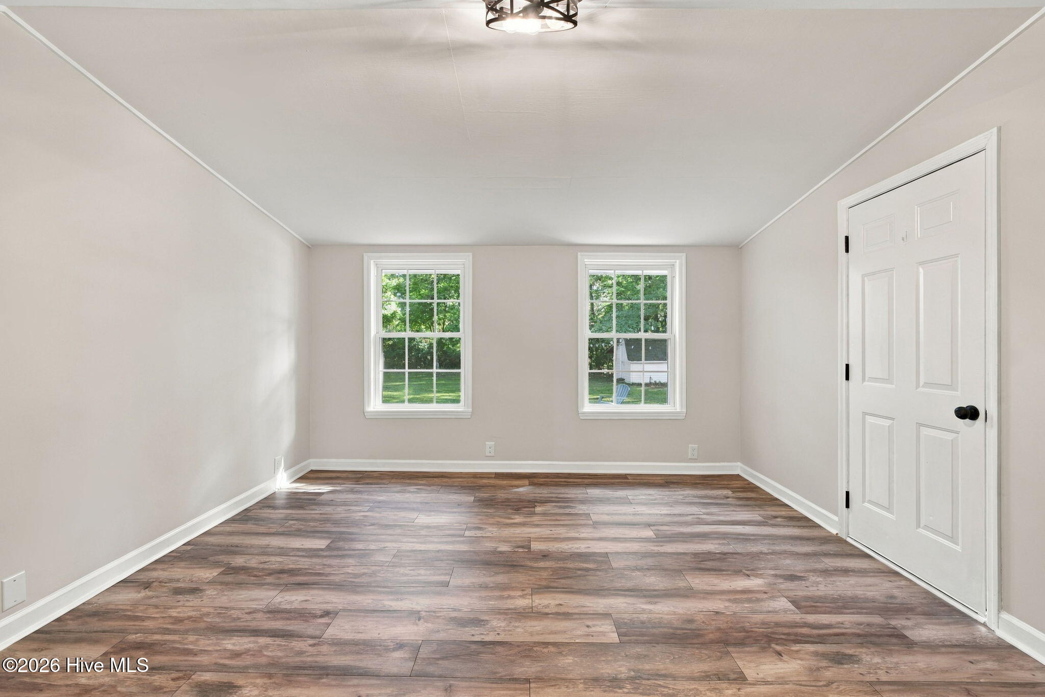 1202 Forest Drive Property Photo 21