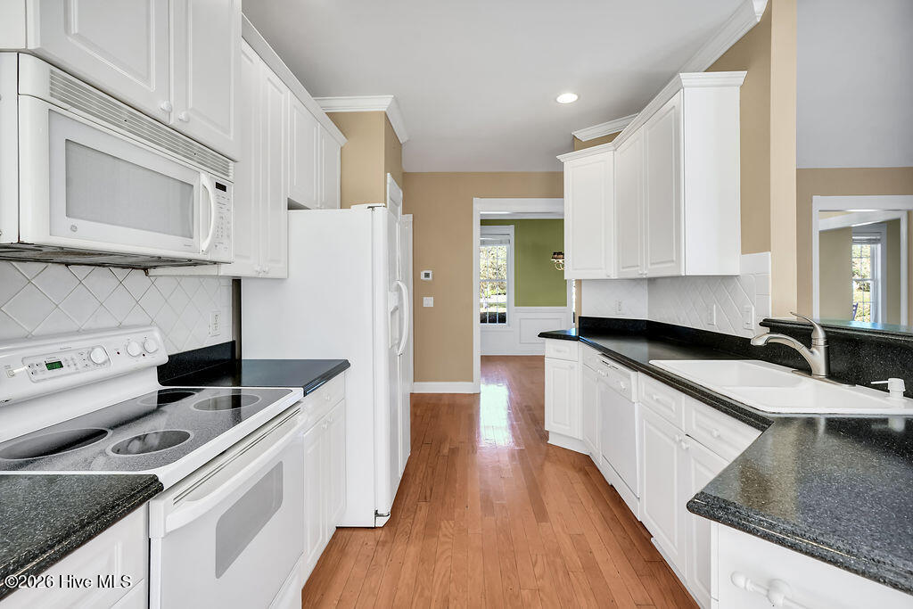 1103 Stanfield Court Property Photo 18