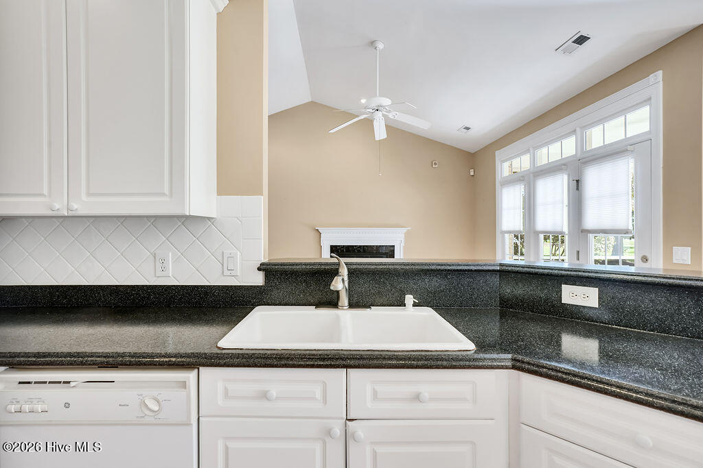 1103 Stanfield Court Property Photo 19