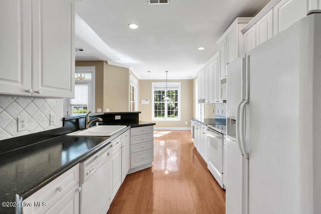 1103 Stanfield Court Property Photo 20