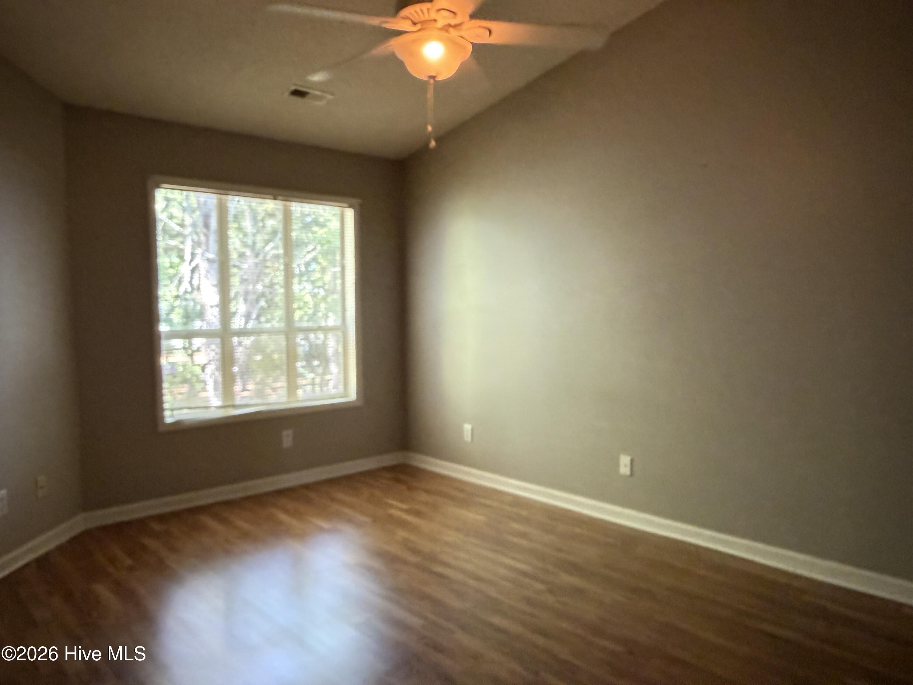 110 Breezewood Drive G Property Photo 10