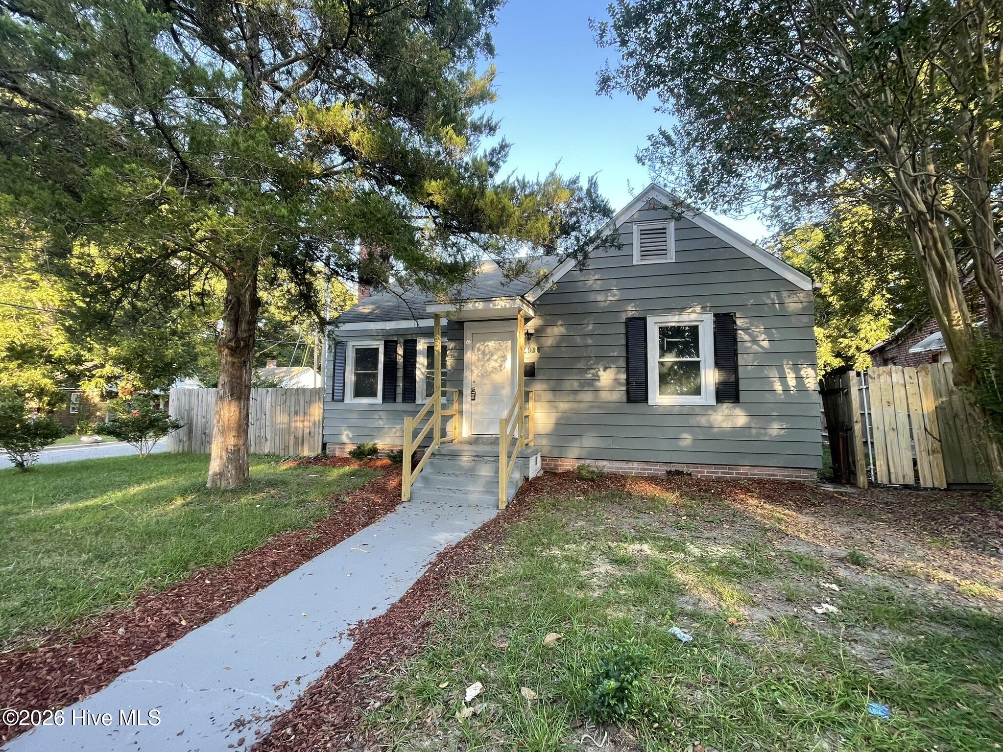 401 Nash Street Property Photo 1