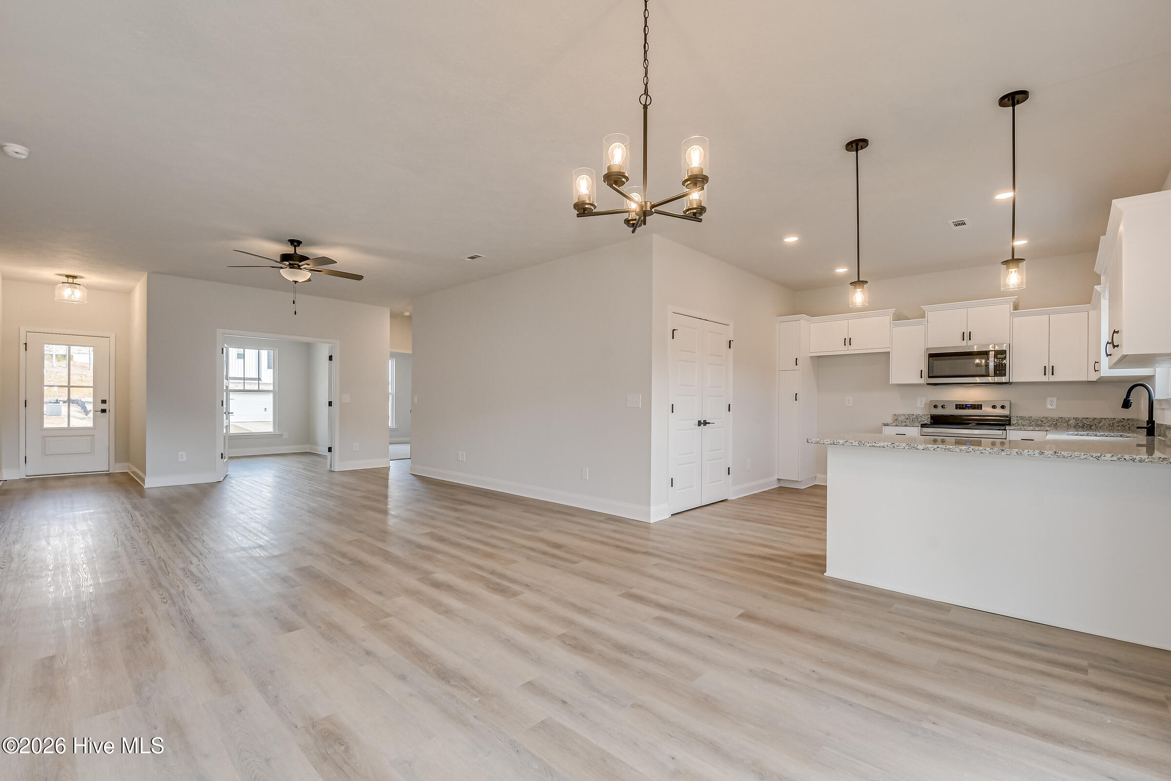 1699 Pine Ridge Drive N Property Photo 3
