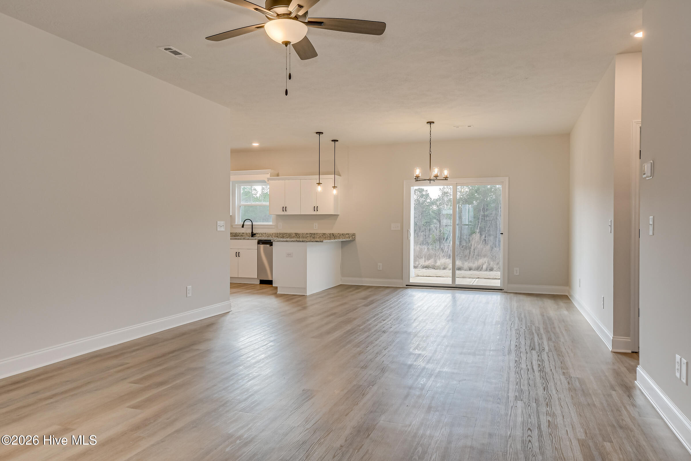 1699 Pine Ridge Drive N Property Photo 4