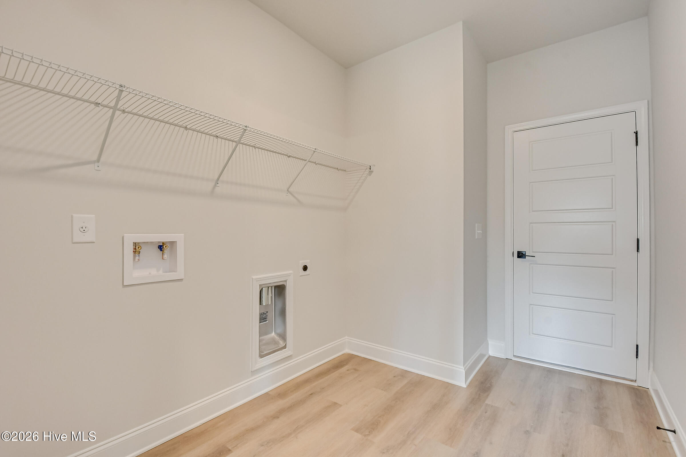 1699 Pine Ridge Drive N Property Photo 18