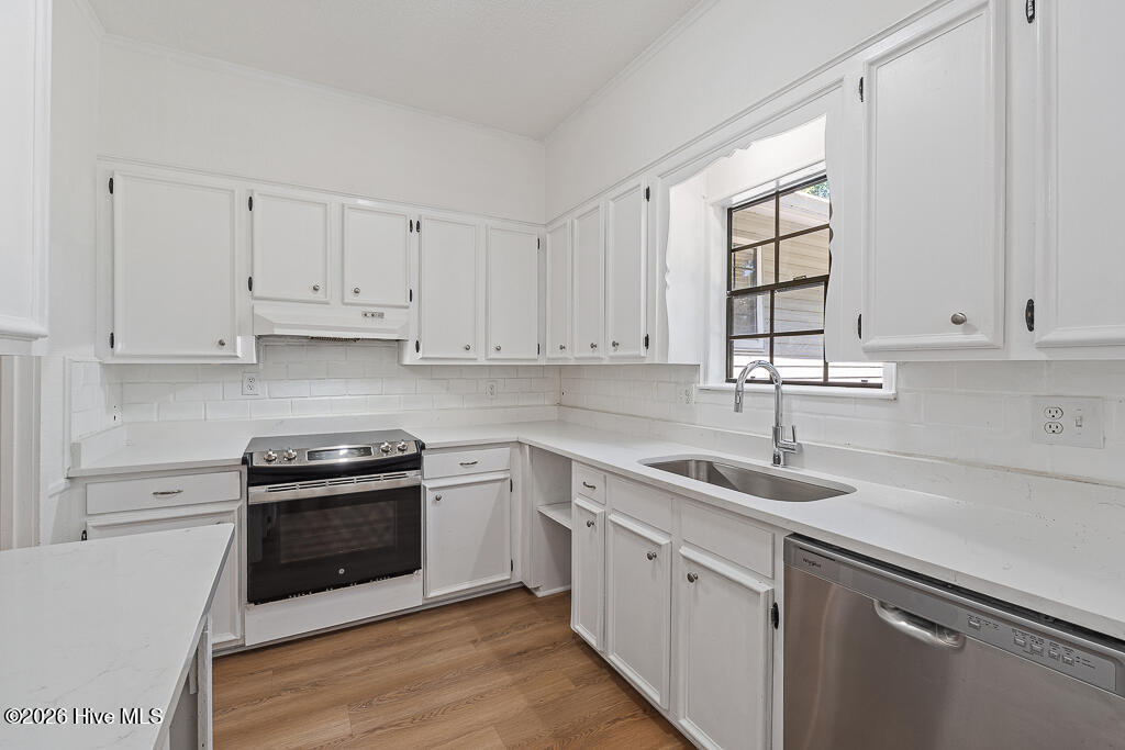 866 Brookfield Parkway Property Photo 10