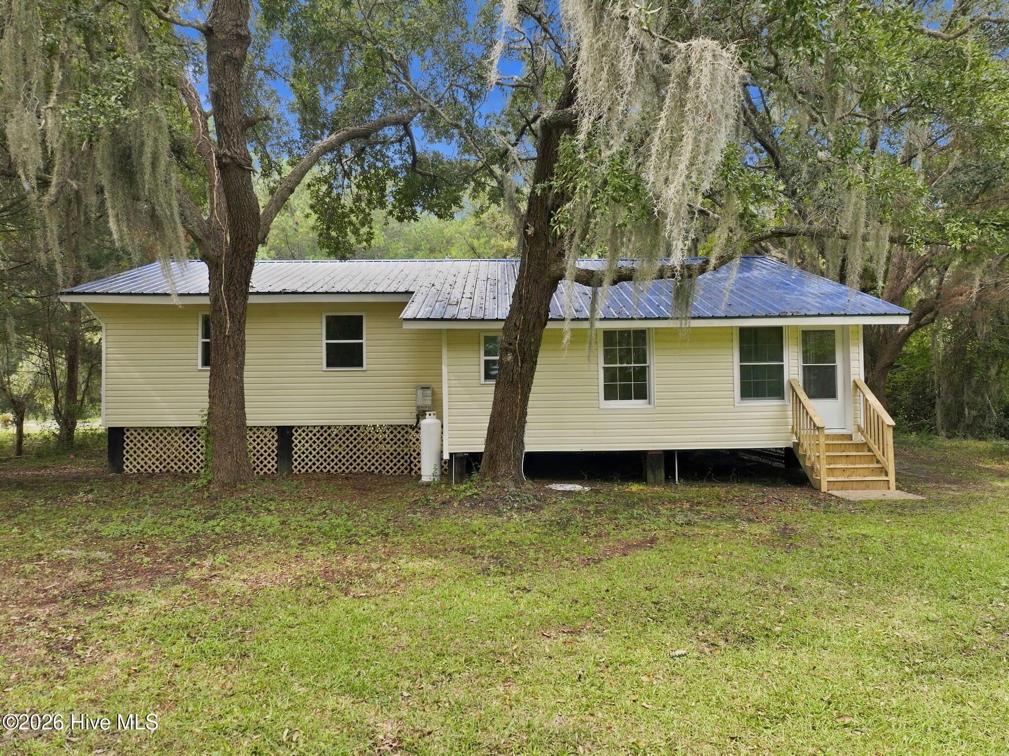 440 Village Drive Property Photo 4