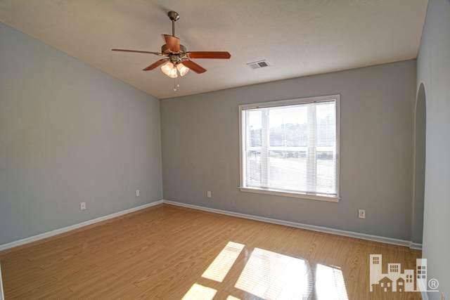 633 Spencer Farlow Drive 31 Property Photo 8