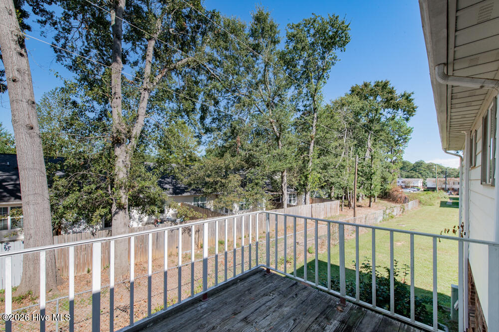 1020 Carriage Drive Apt D Property Photo 2