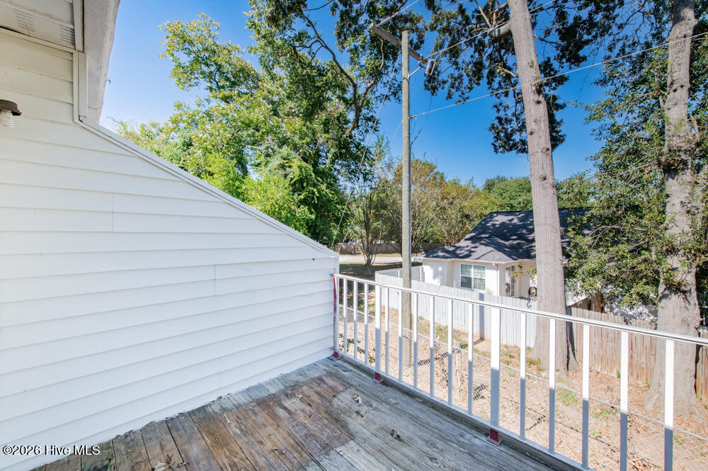 1020 Carriage Drive Apt D Property Photo 11