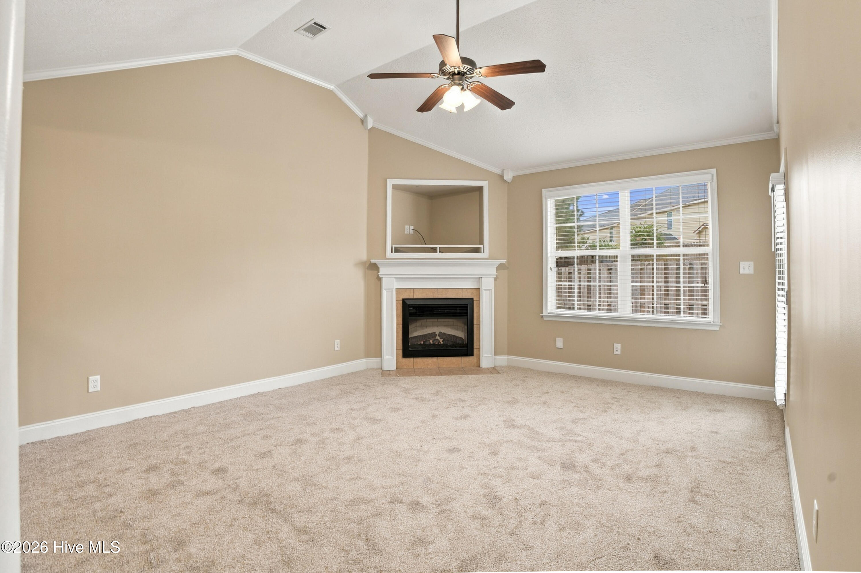 819 Whispering Willow Court Property Photo 6
