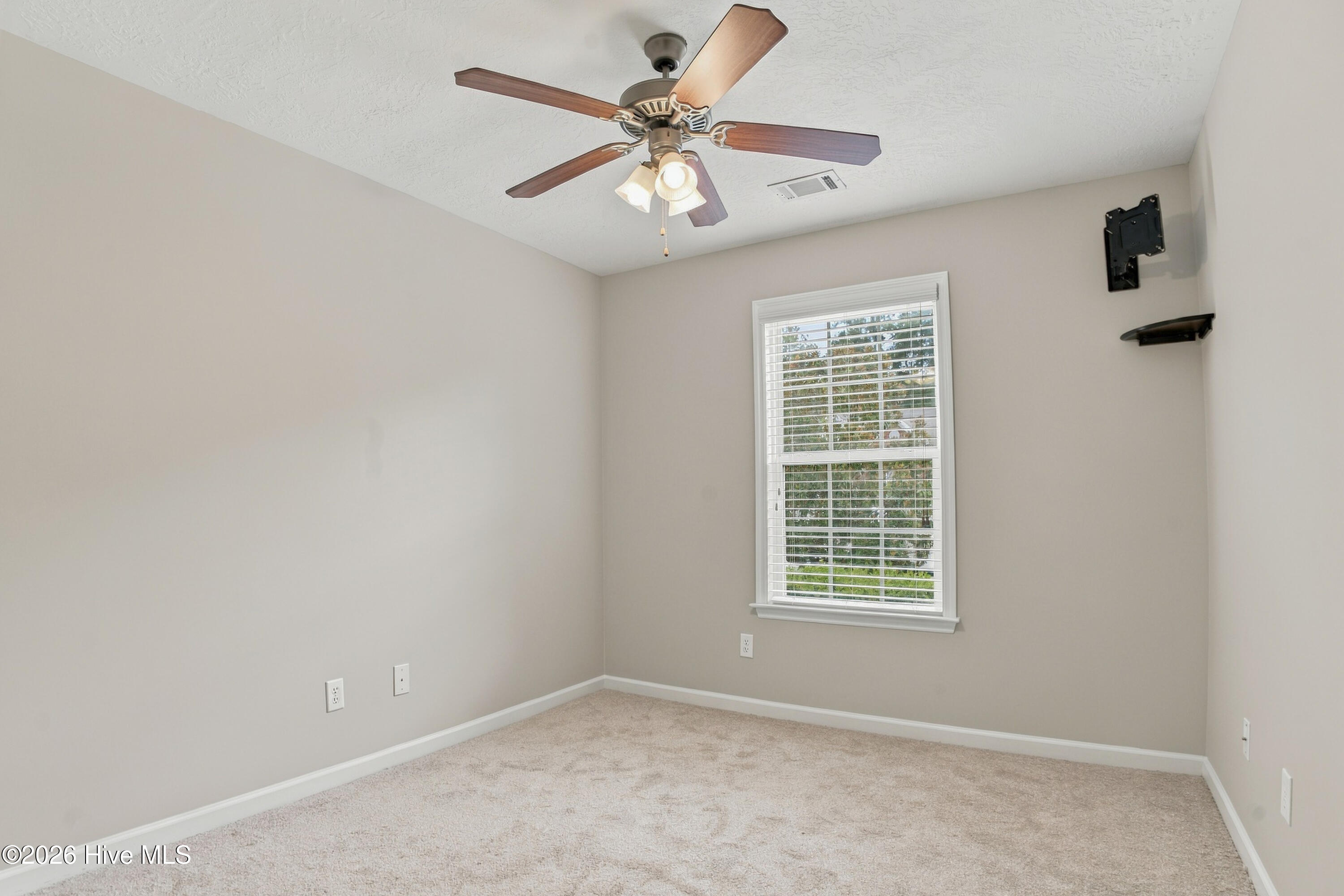819 Whispering Willow Court Property Photo 8