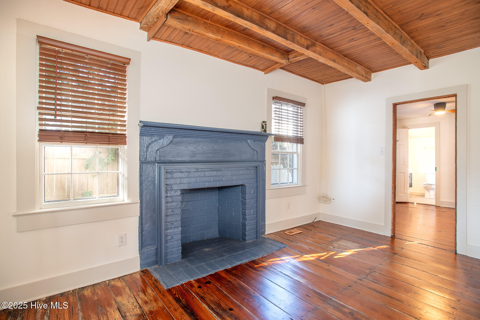 205 Moore Street Property Photo 6