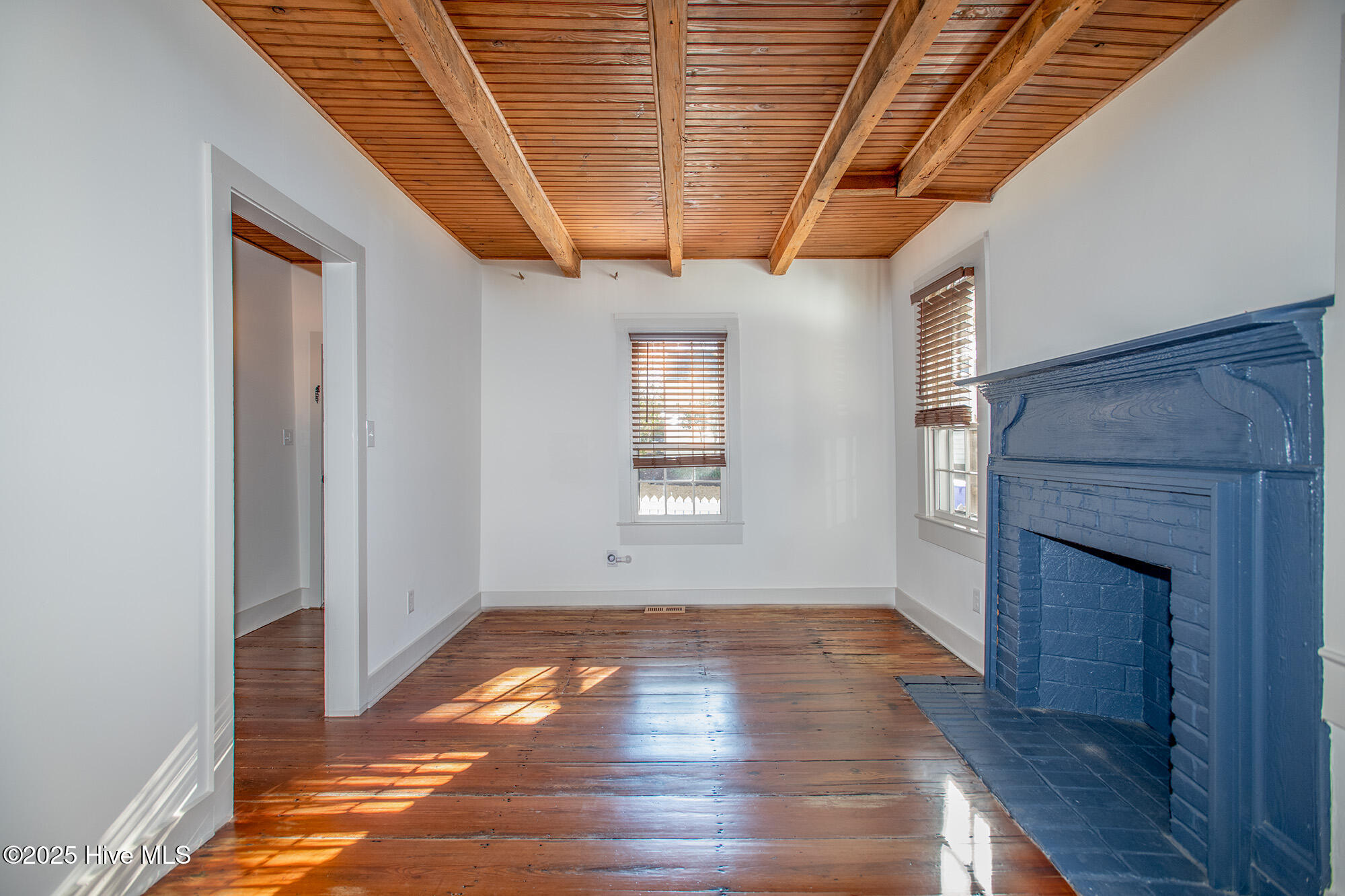 205 Moore Street Property Photo 7