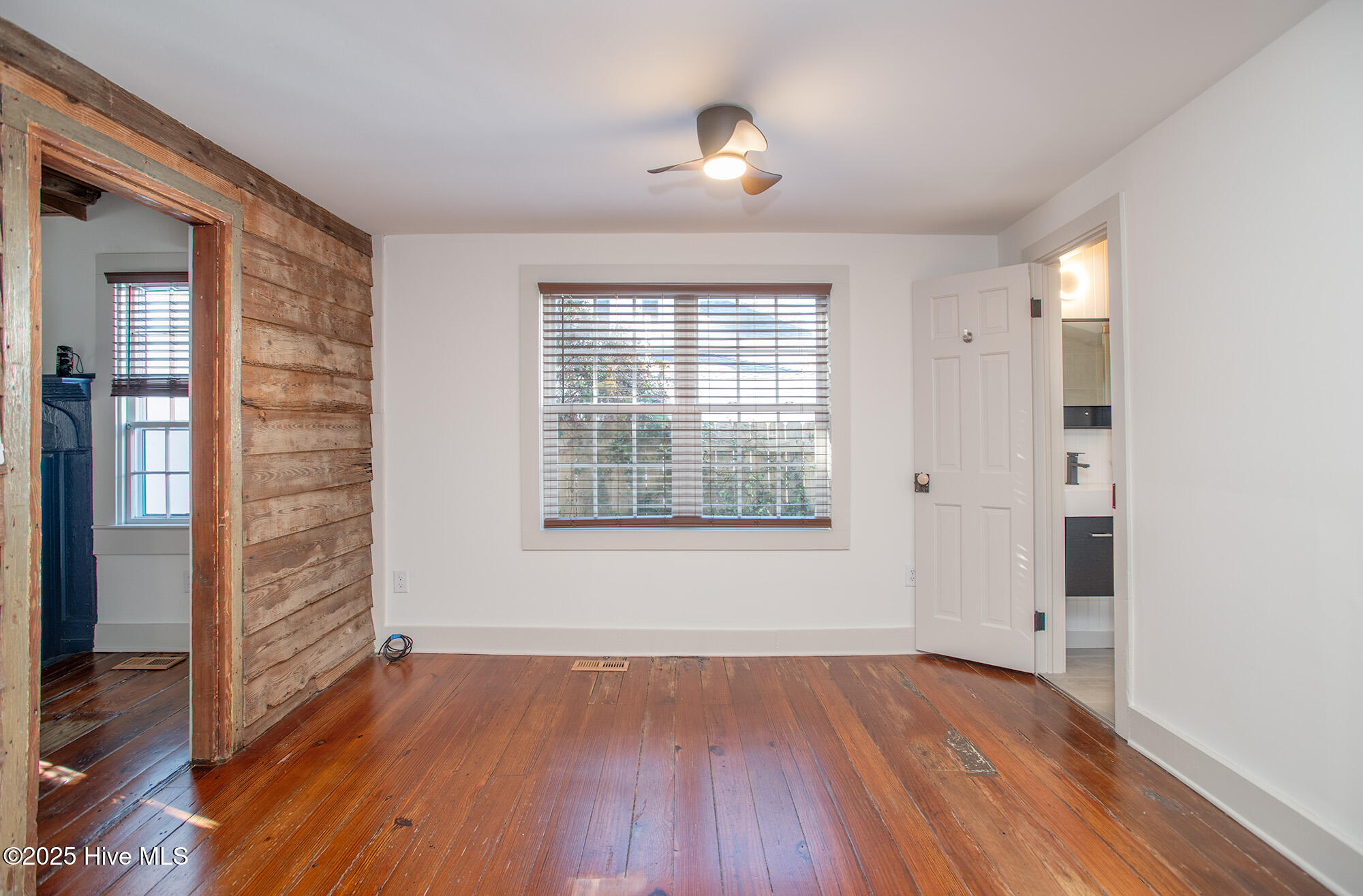 205 Moore Street Property Photo 17