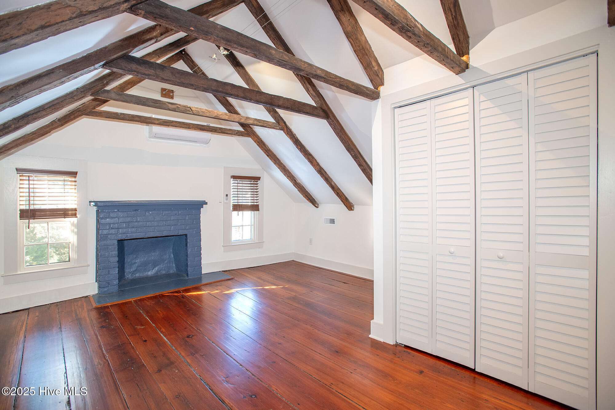 205 Moore Street Property Photo 21