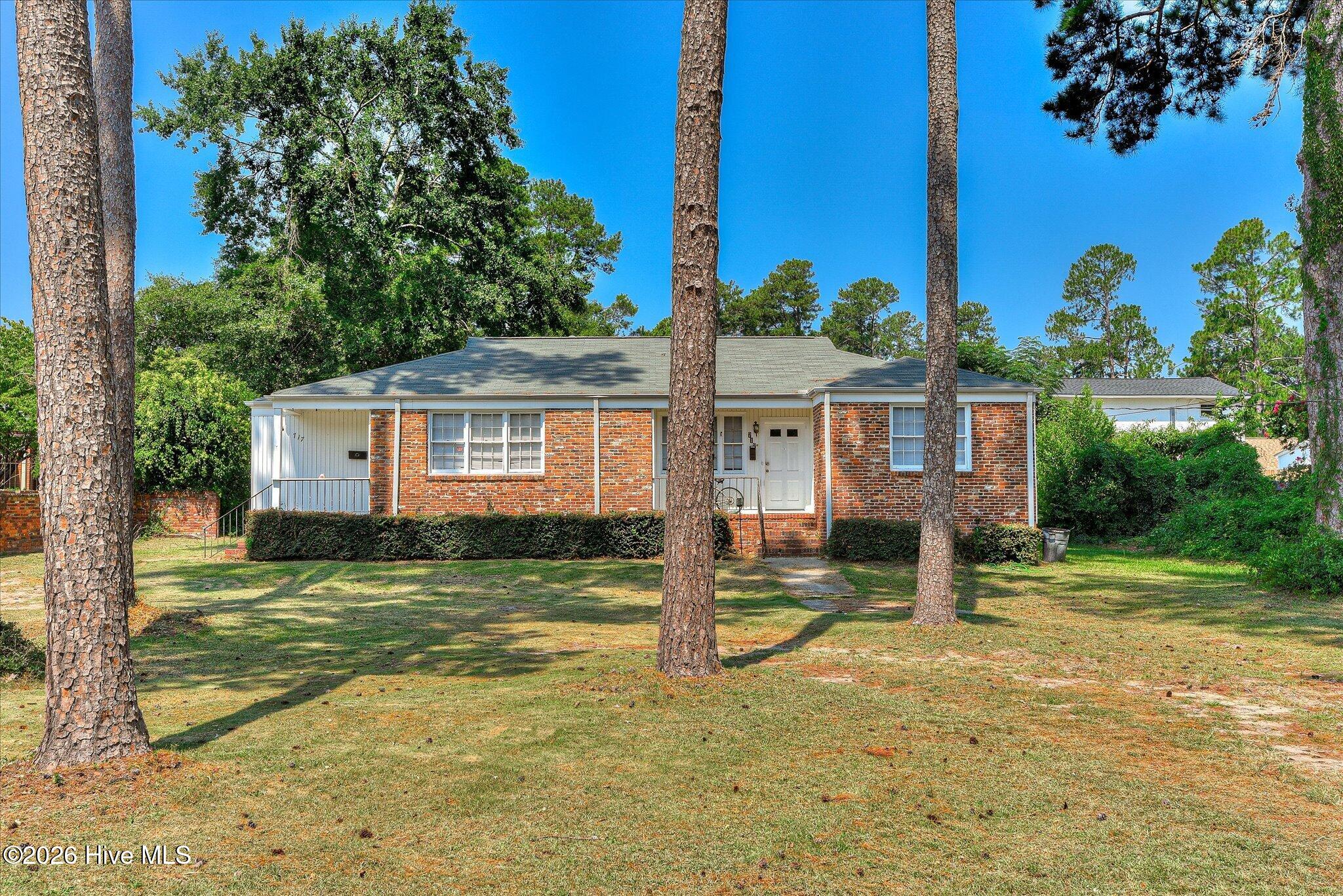 715 Bransford Road Property Photo 3