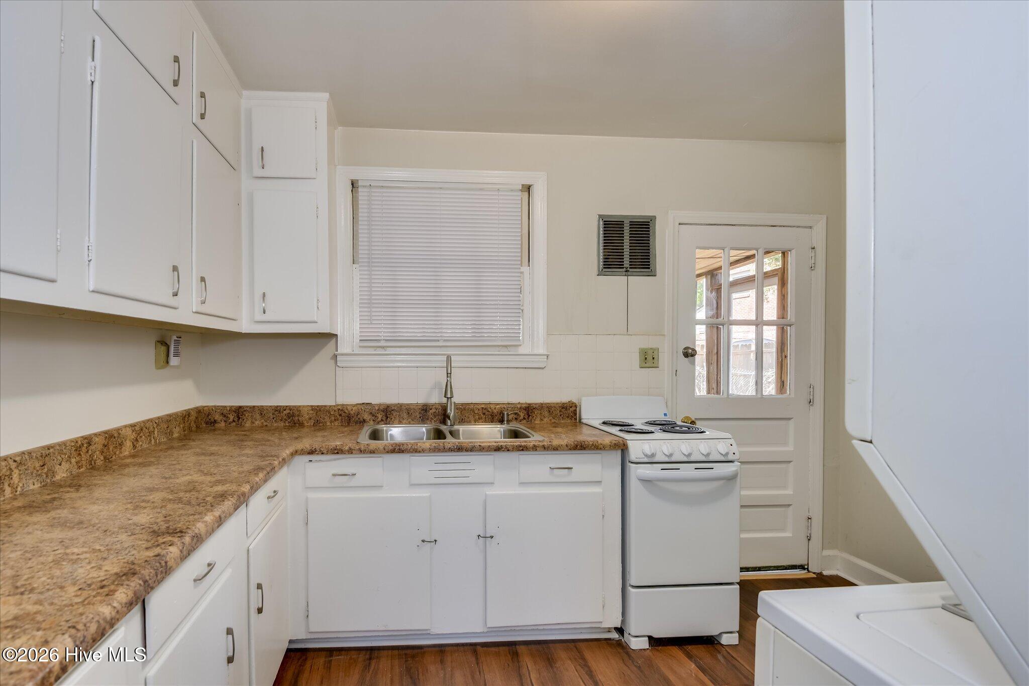 715 Bransford Road Property Photo 12
