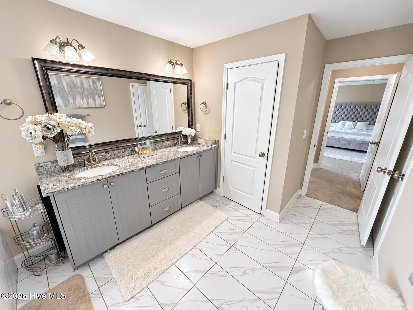 910 Citizens Way Property Photo 15
