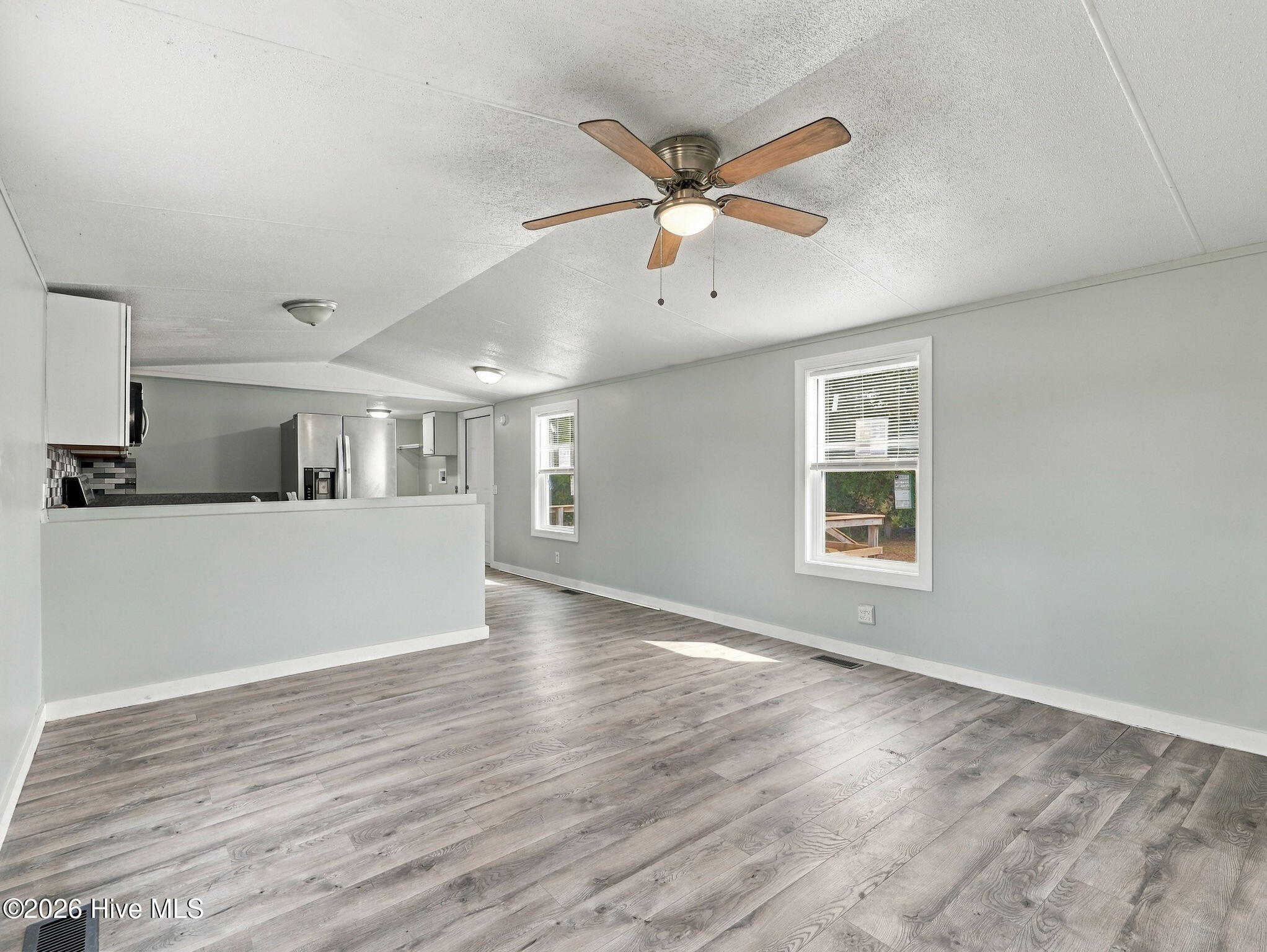 322 N Winchester Lane Property Photo 6