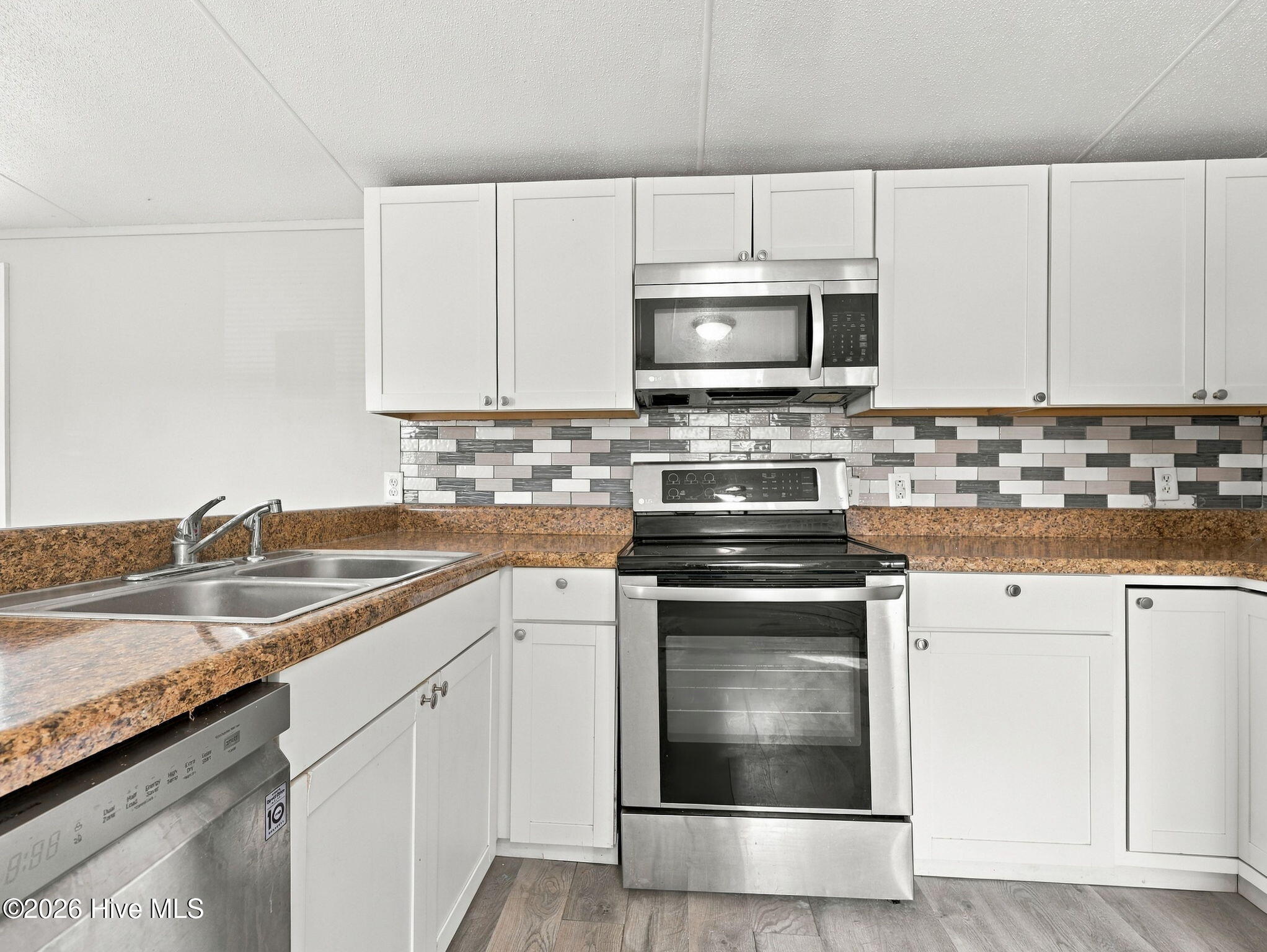 322 N Winchester Lane Property Photo 13