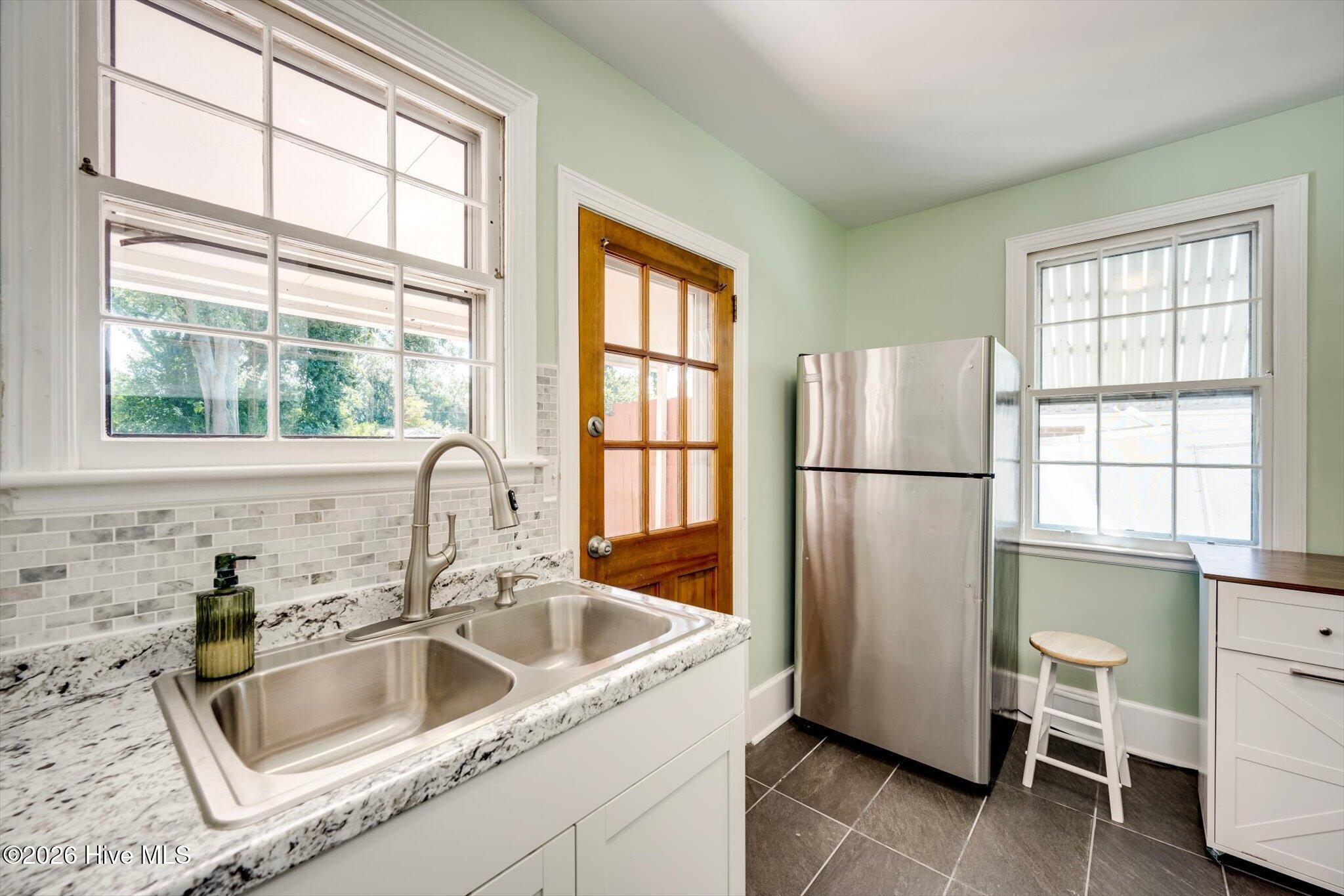 2018 Pennsylvania Avenue Property Photo 12
