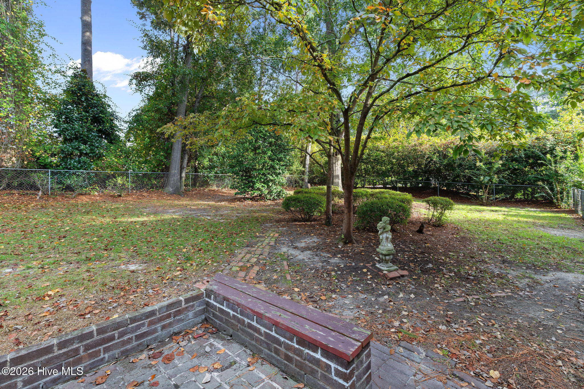 512 Forest Hill Drive Property Photo 5