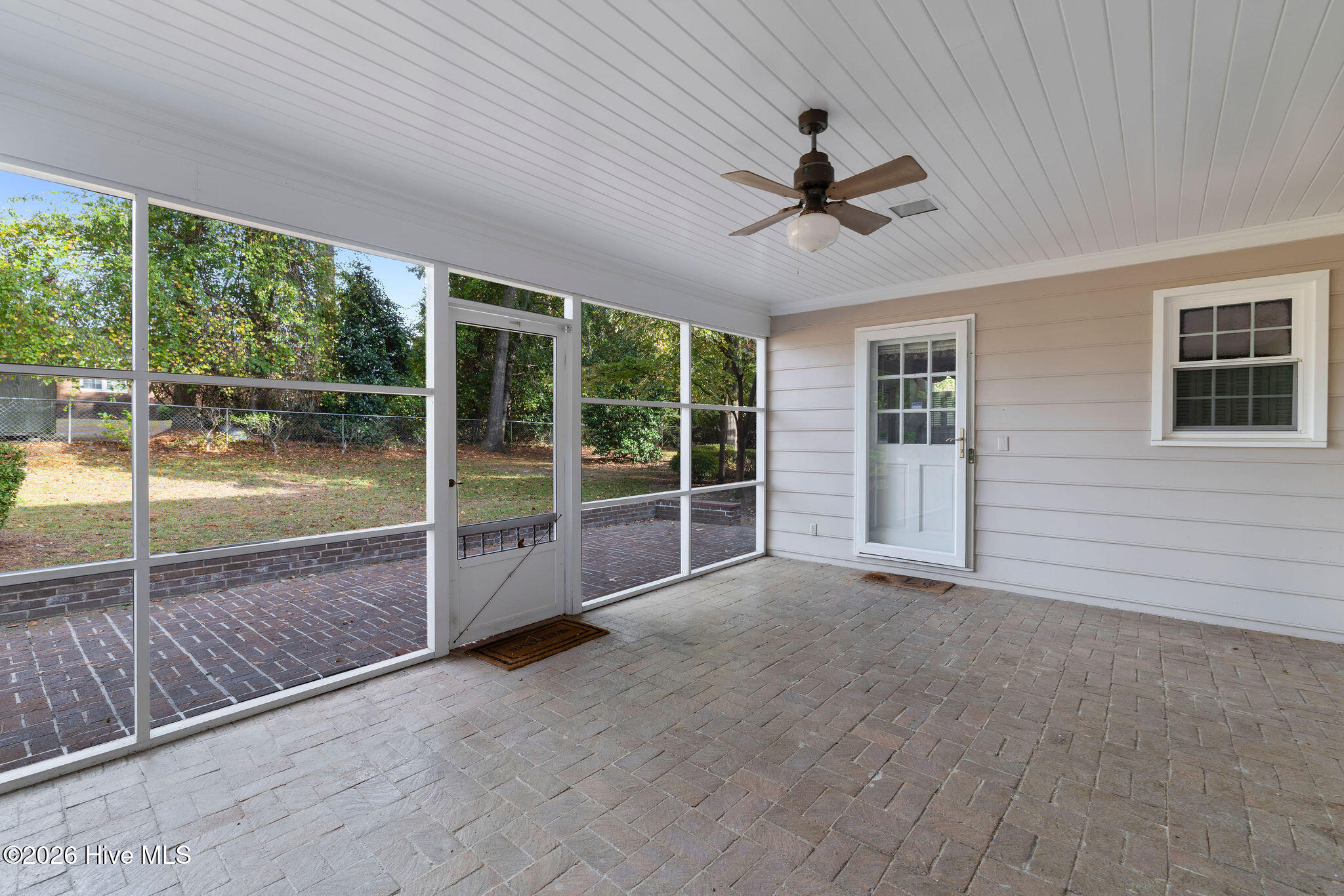 512 Forest Hill Drive Property Photo 7
