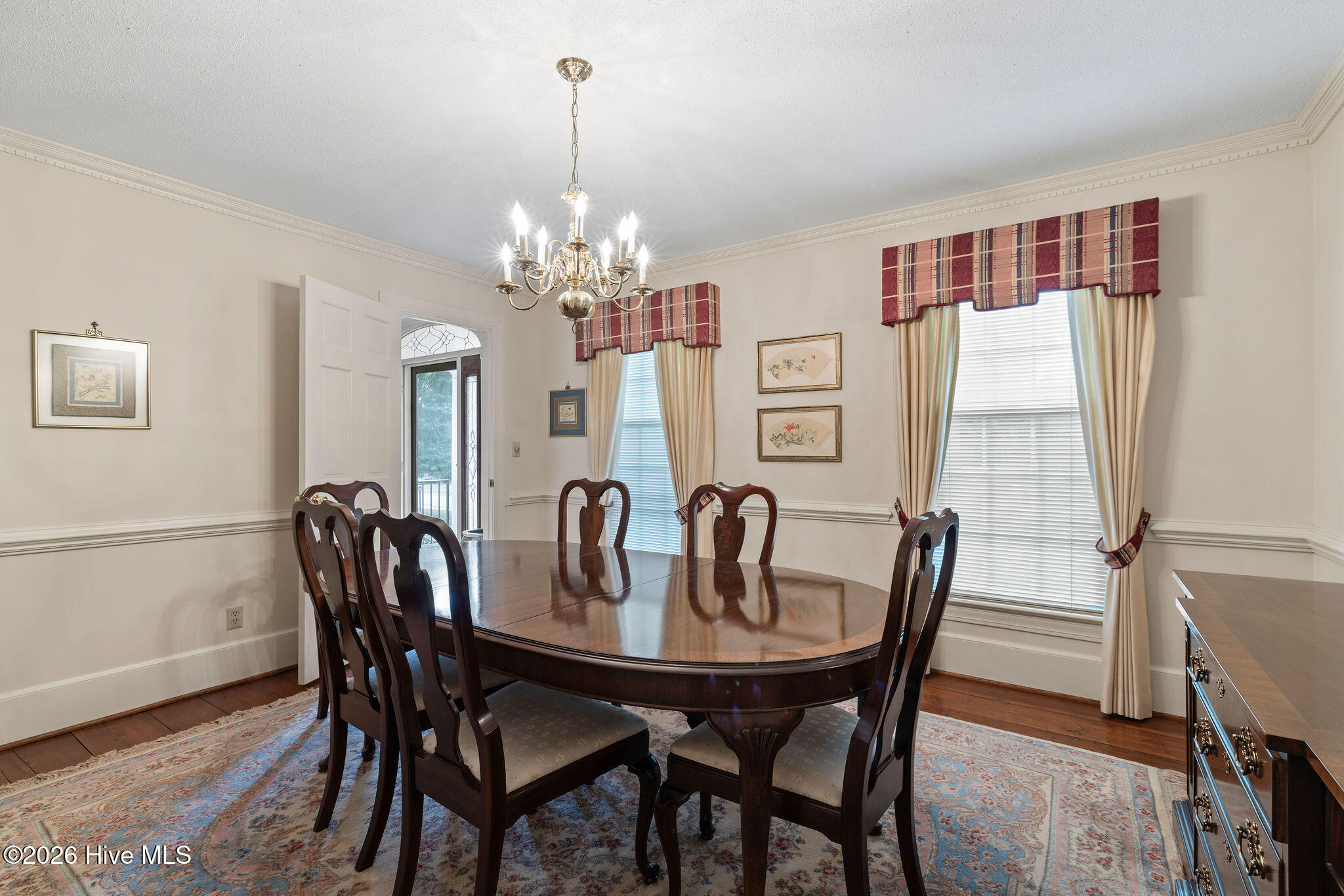 512 Forest Hill Drive Property Photo 12