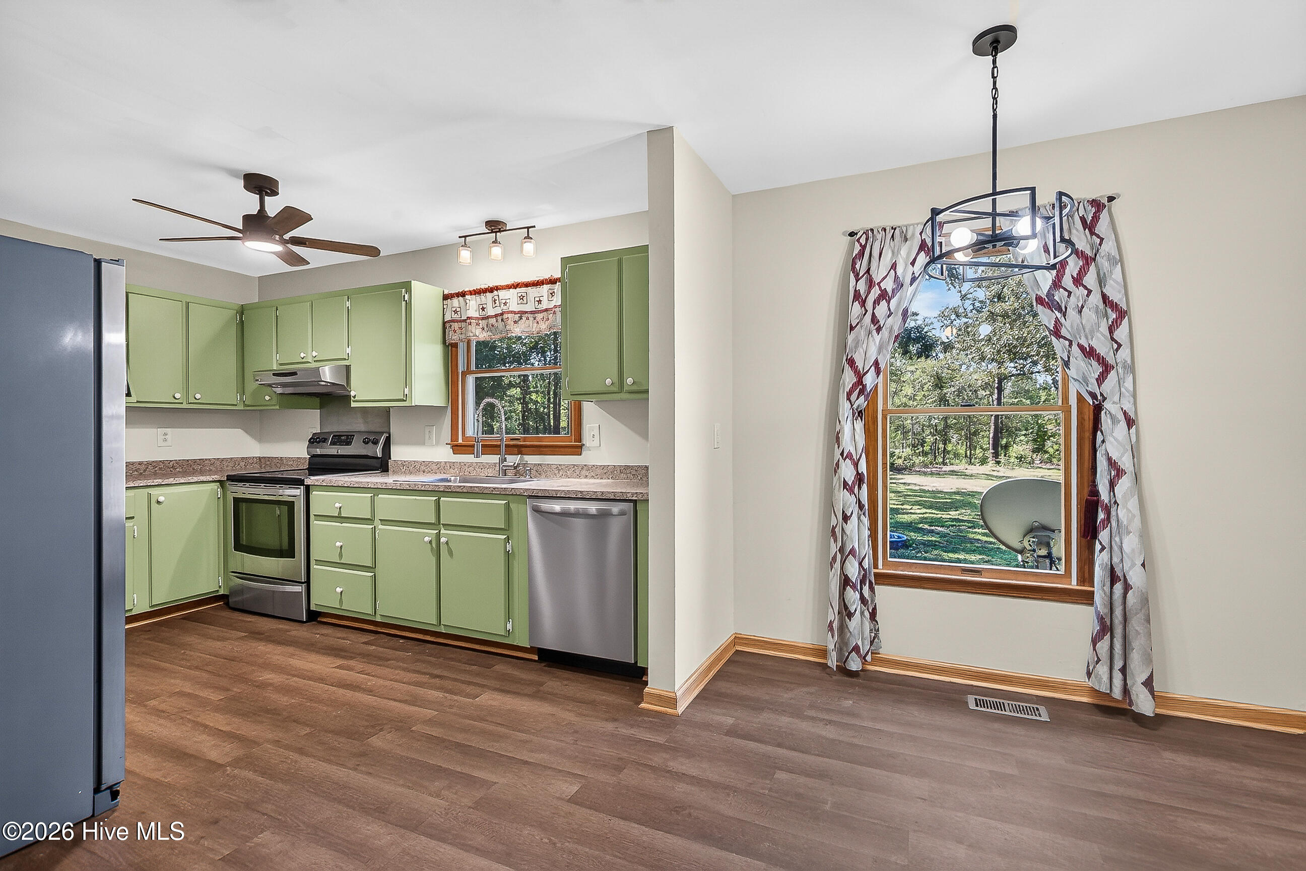 548 Carolina 306 Property Photo 6
