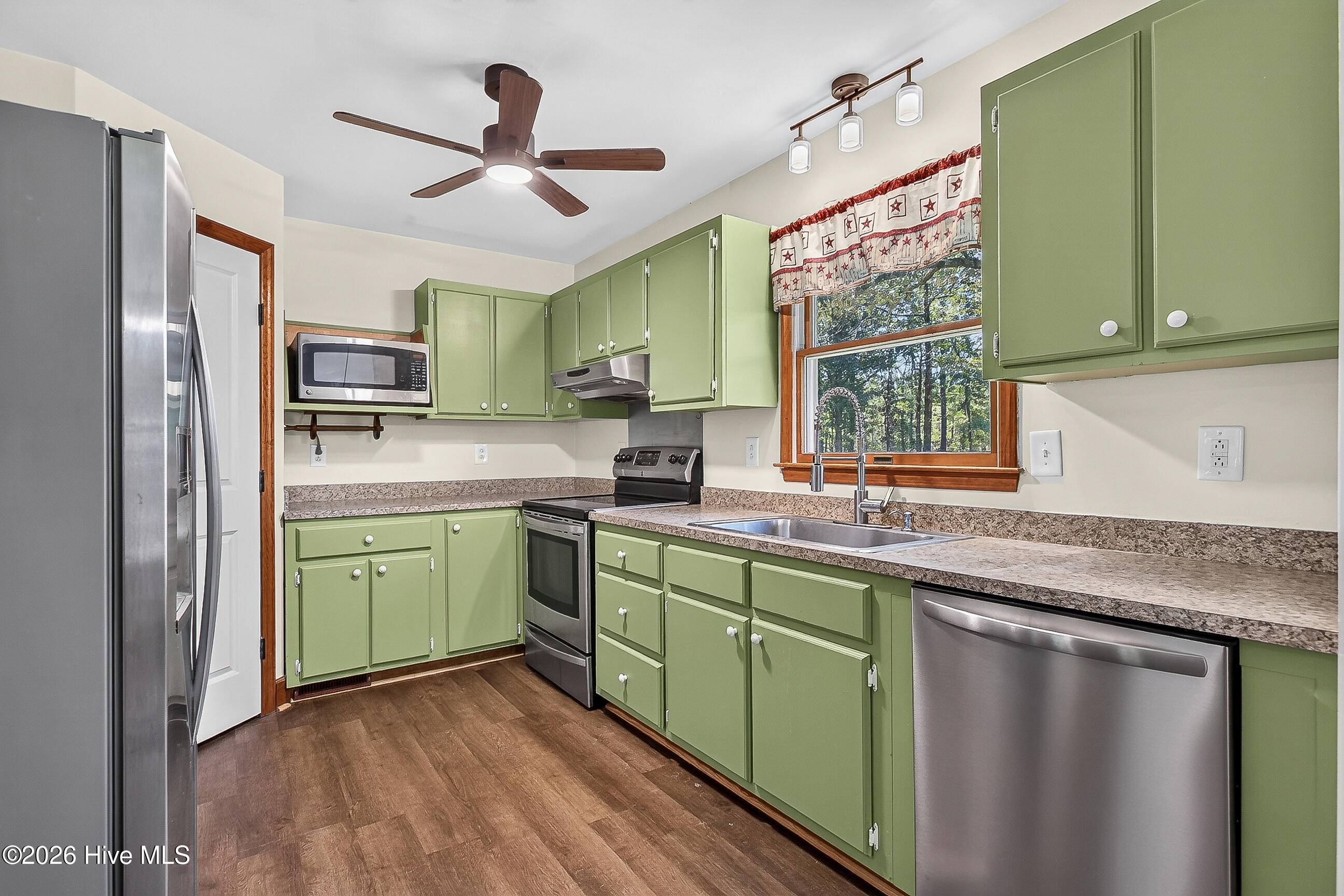 548 Carolina 306 Property Photo 7