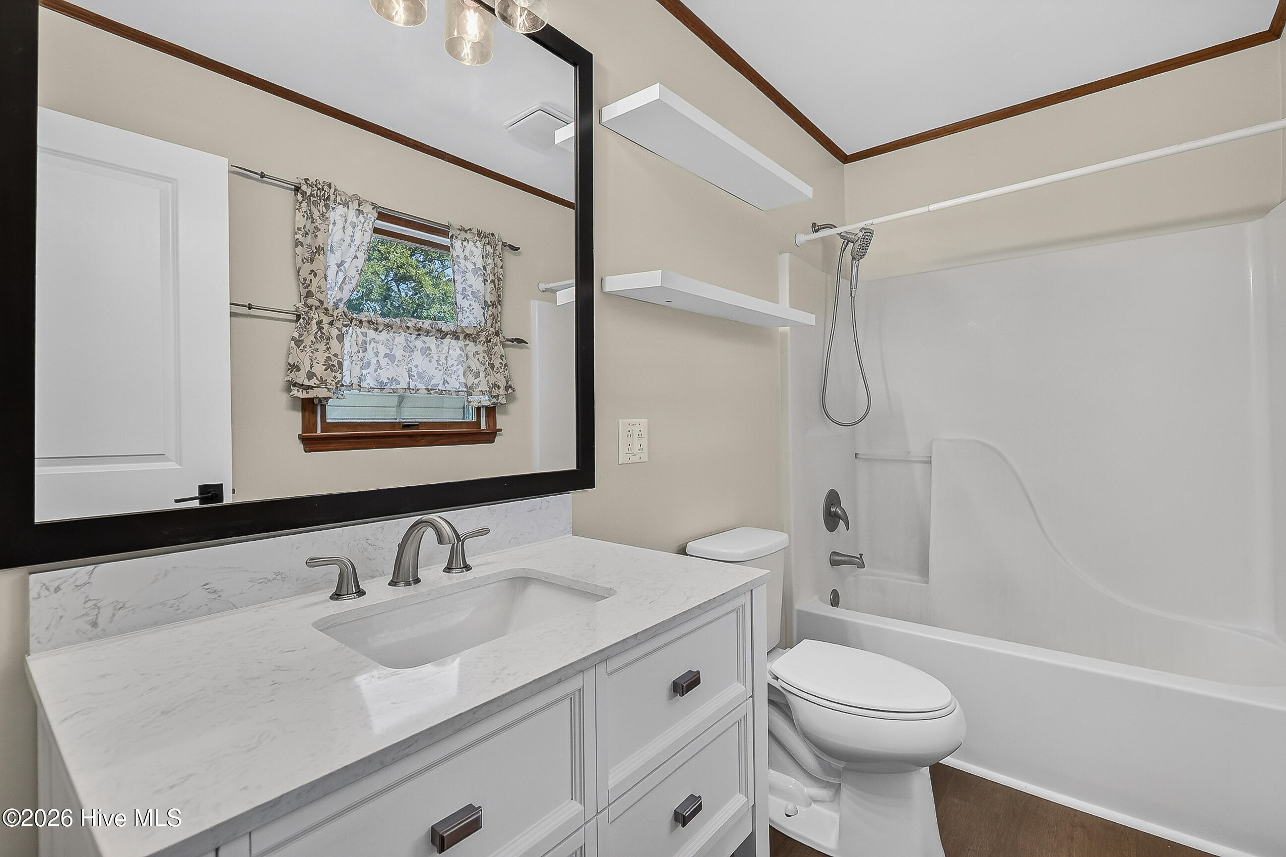 548 Carolina 306 Property Photo 21