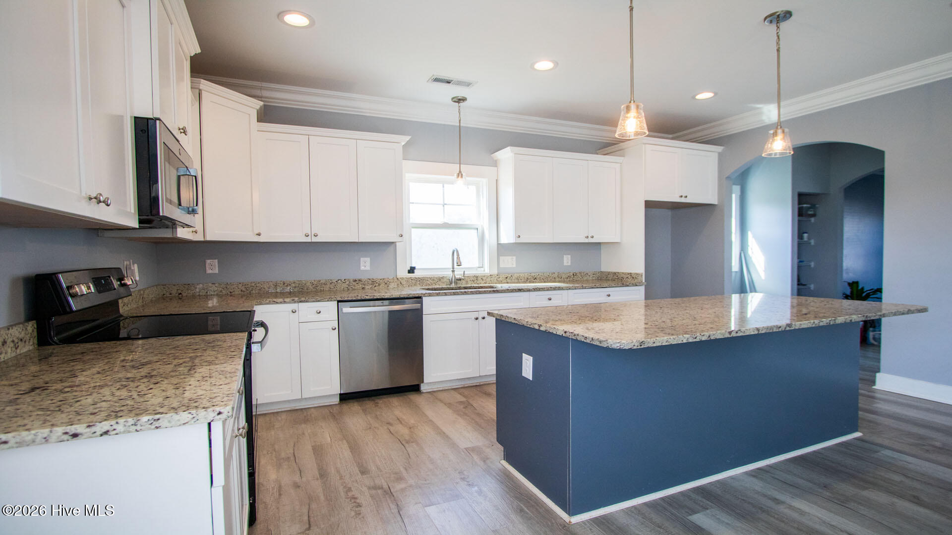 279 E Ivybridge Drive Property Photo 6