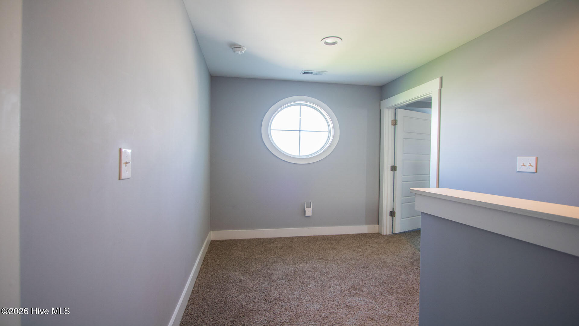 279 E Ivybridge Drive Property Photo 16