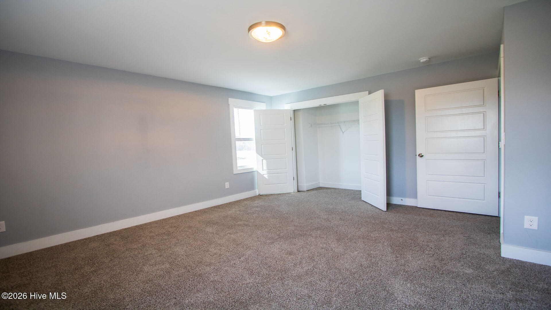 279 E Ivybridge Drive Property Photo 18